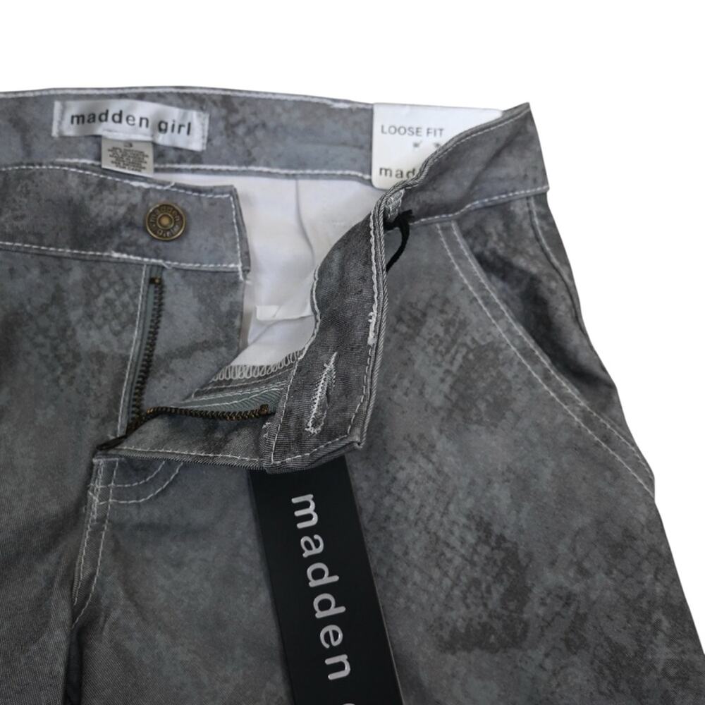 Madden Girl Womens 3 Loose Fit Snake Print Cargo Pants NEW - Picture 8 of 10
